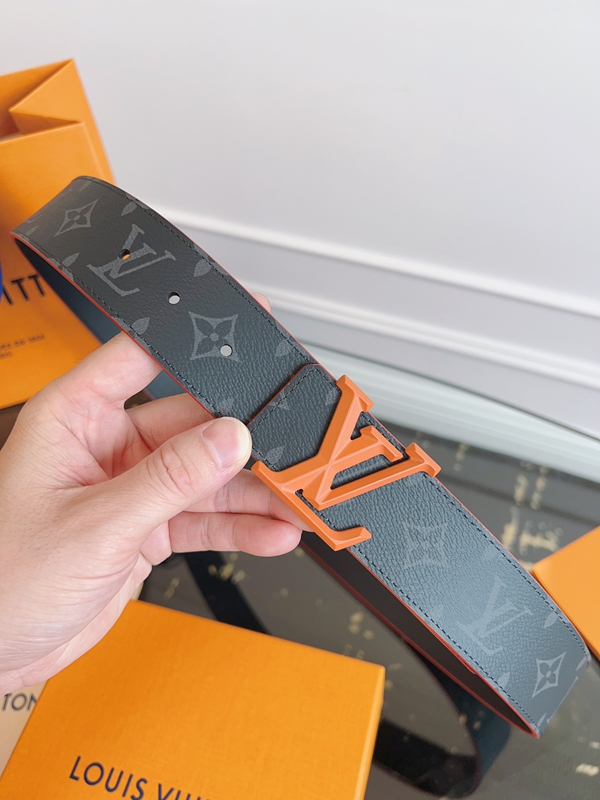 ルイヴィトンベルト正面デザイン